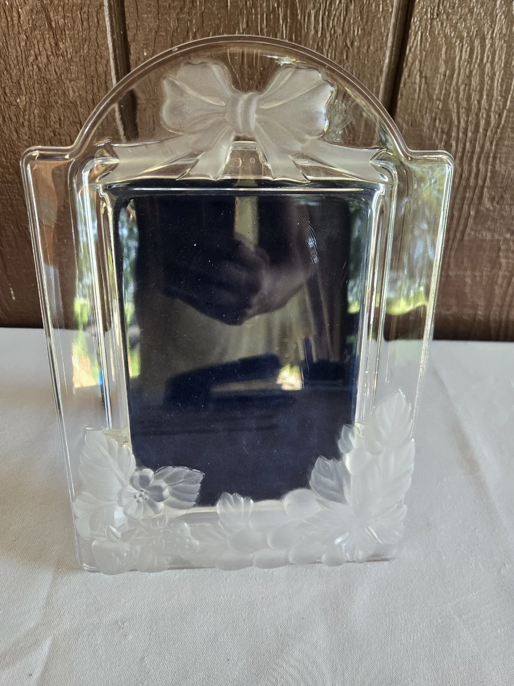 Frosted Glass With Raised Floral, Fruit & Bow Picture Frame